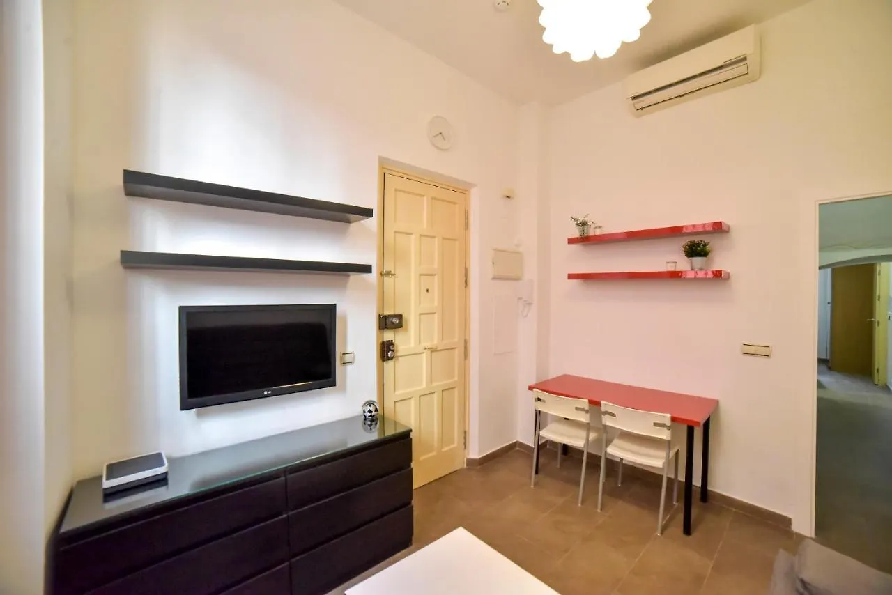 Апартаменты Quiet Typical Patio & Terrace Севилья